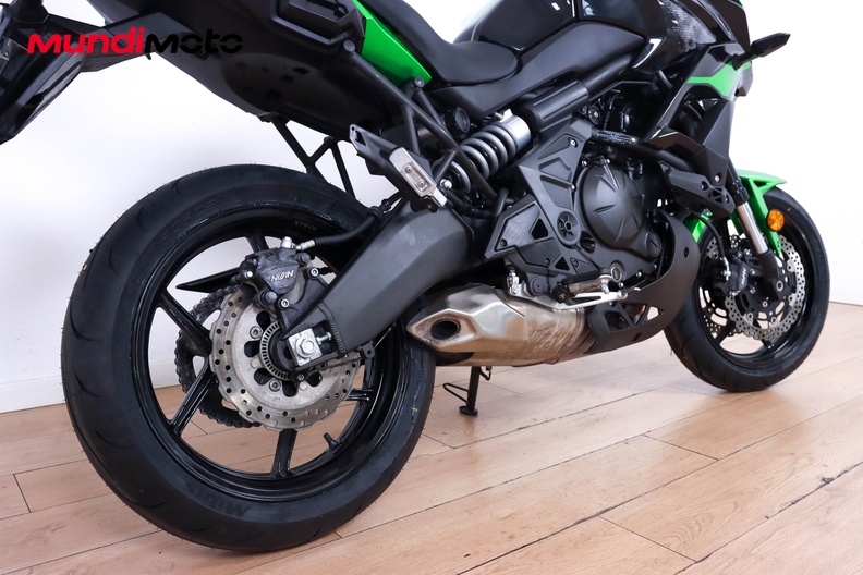 Motorbike image 3