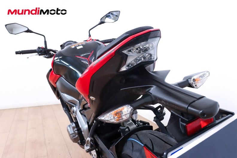 Motorbike image 9