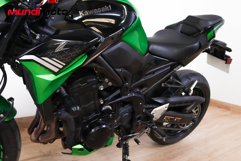 Motorbike image 8