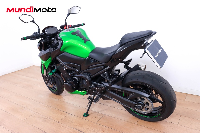 Motorbike image 6
