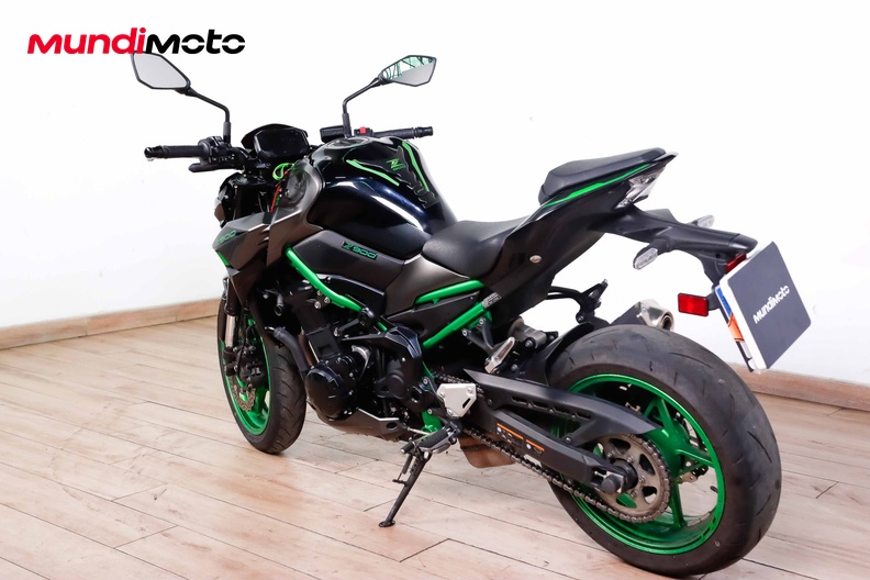 Motorbike image 6