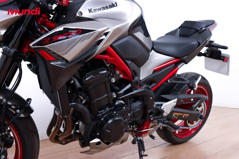 Motorbike image 8