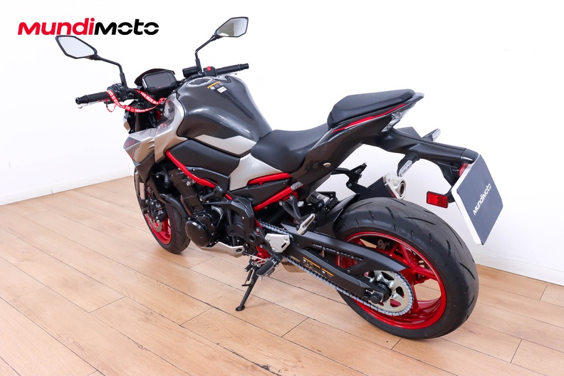 Motorbike image 6