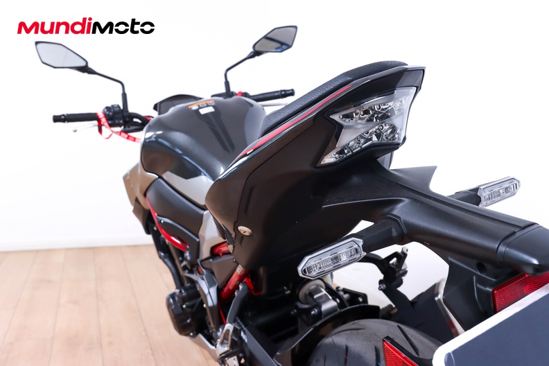 Motorbike image 9