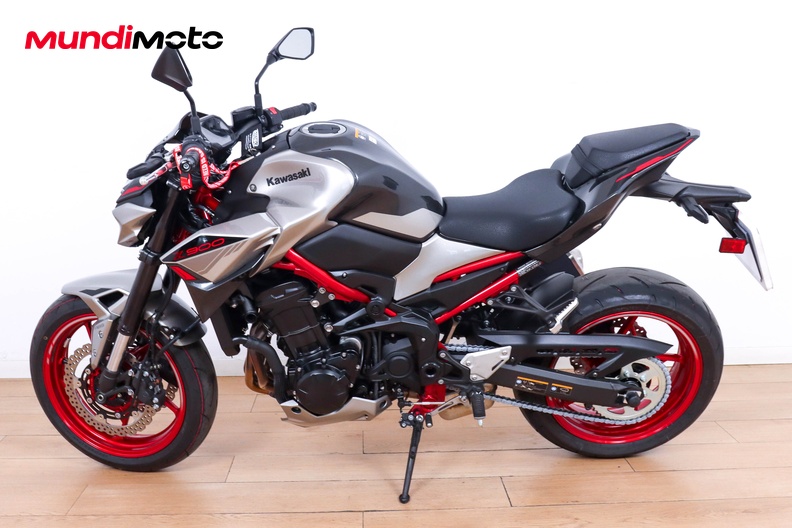 Motorbike image 5