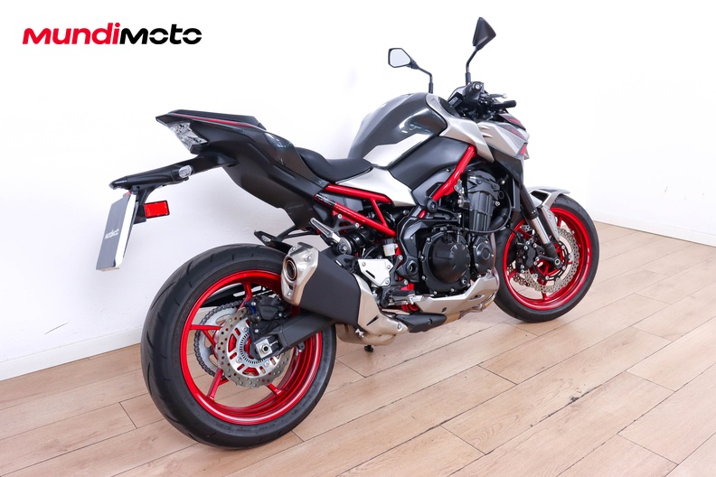 Motorbike image 2