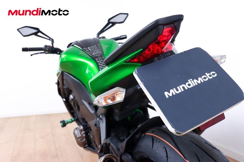 Motorbike image 9