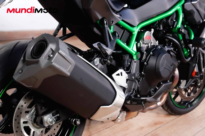 Motorbike image 3