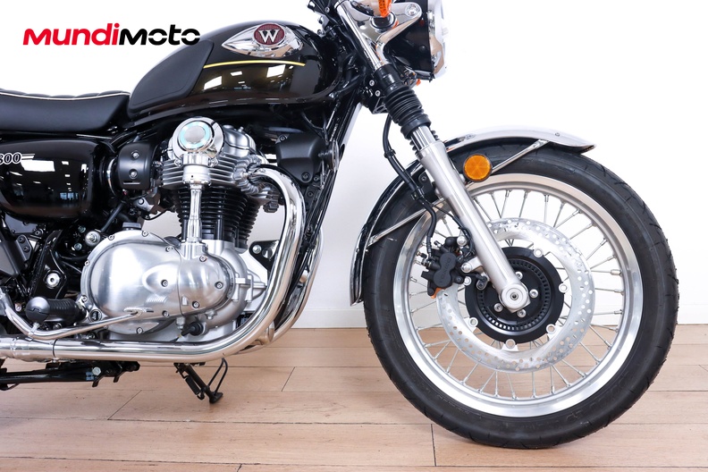 Motorbike image 13