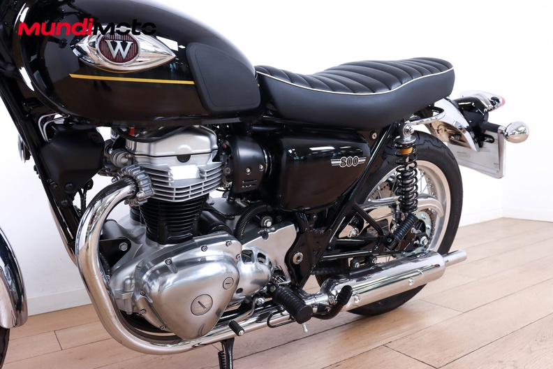 Motorbike image 8