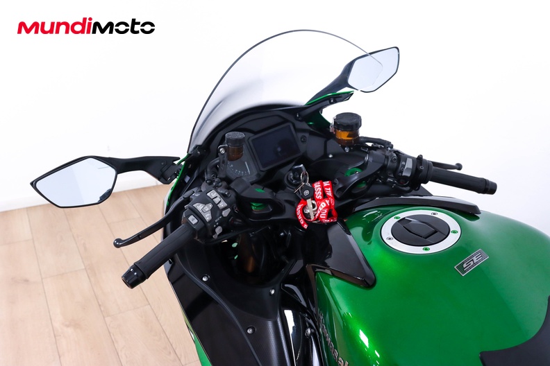 Motorbike image 10