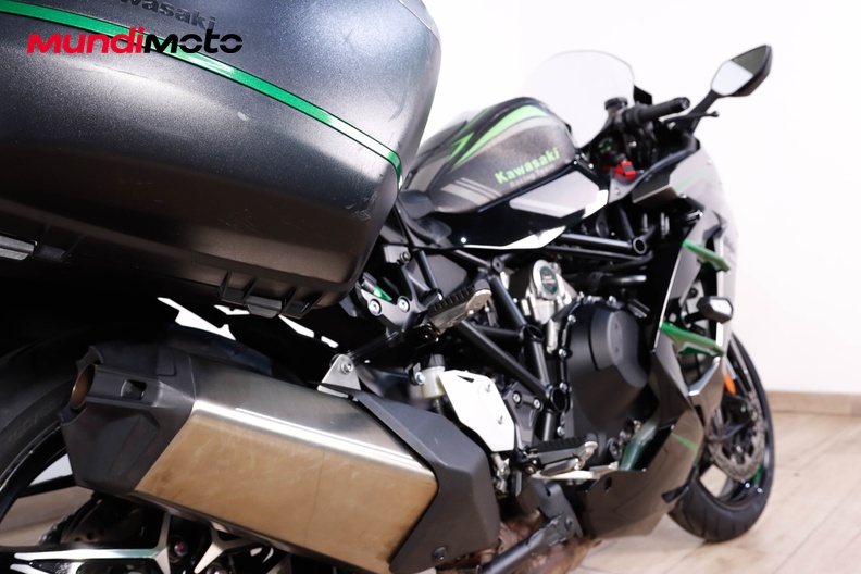 Motorbike image 3