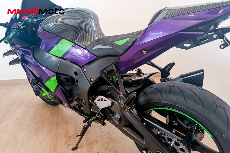 Motorbike image 8