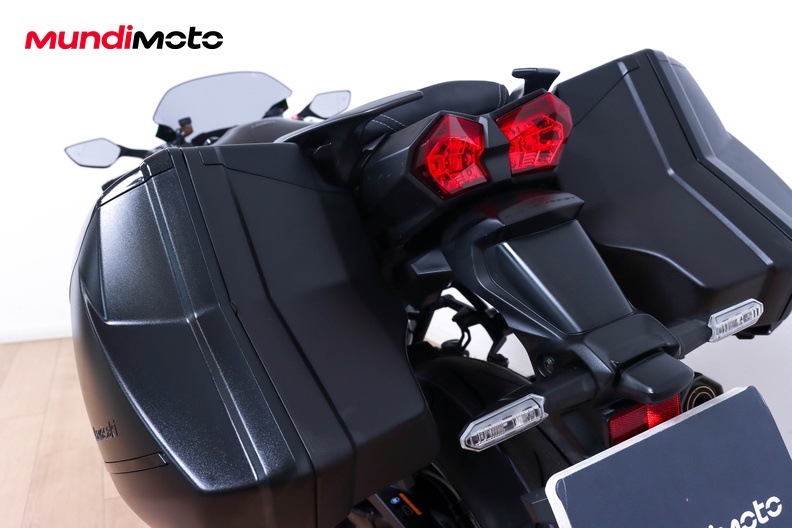 Motorbike image 9