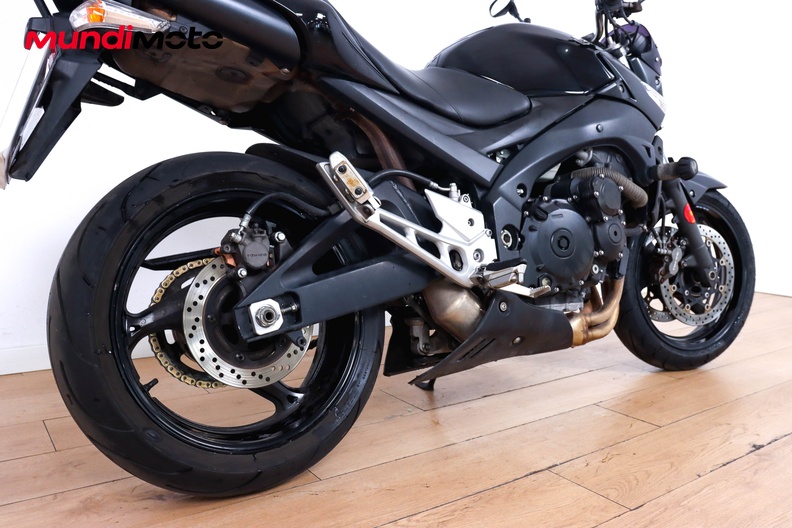 Motorbike image 3