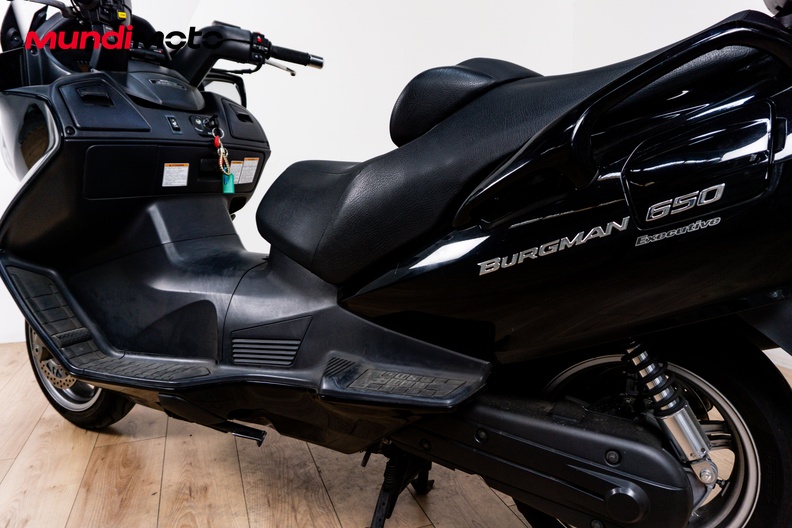 Motorbike image 8