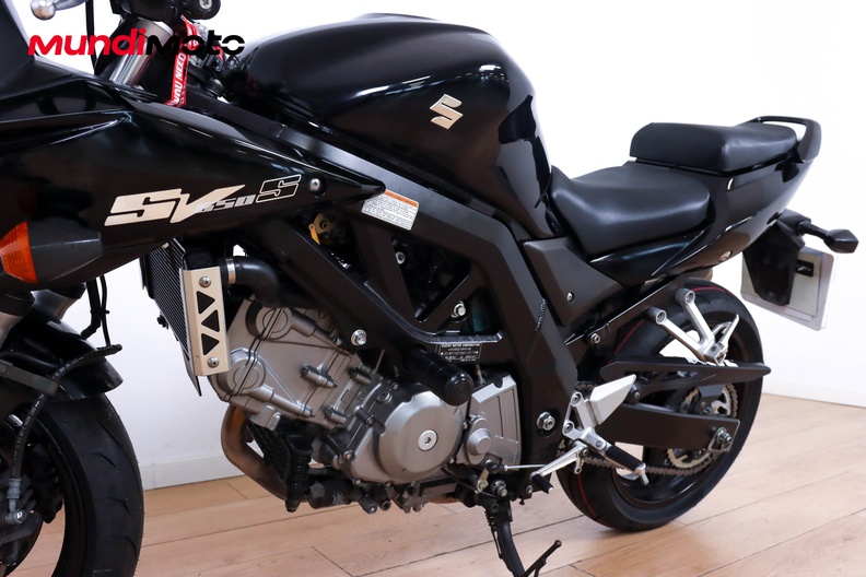 Motorbike image 8