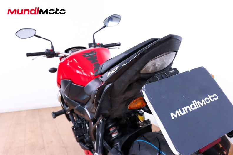 Motorbike image 9