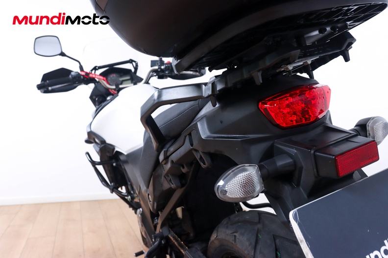 Motorbike image 9