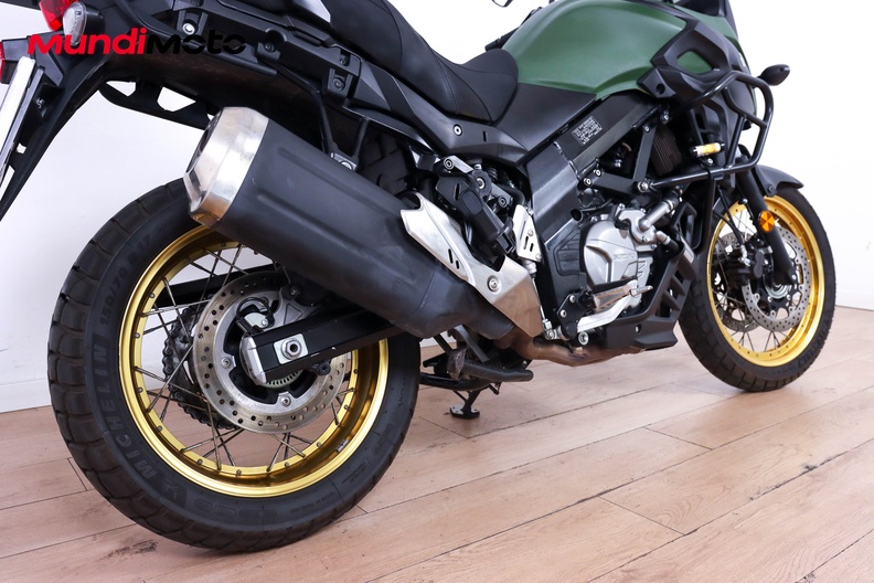 Motorbike image 3