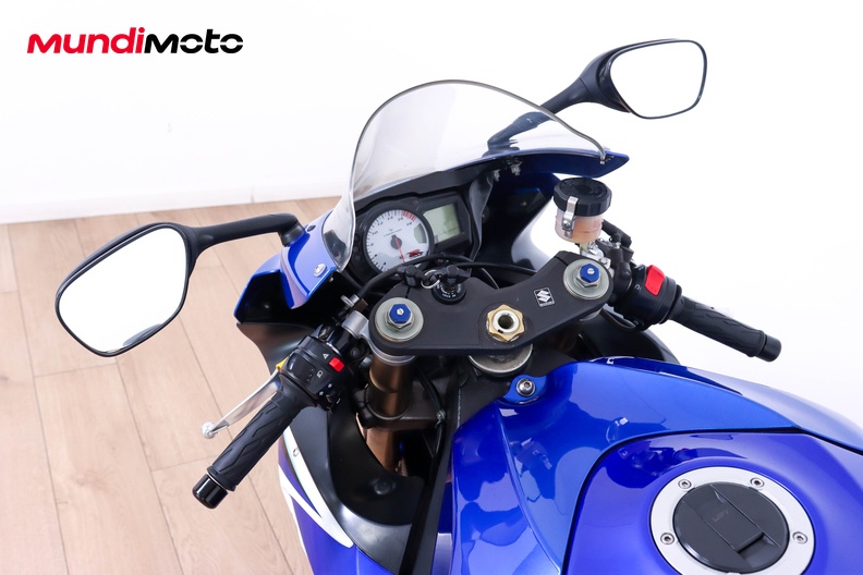 Motorbike image 10