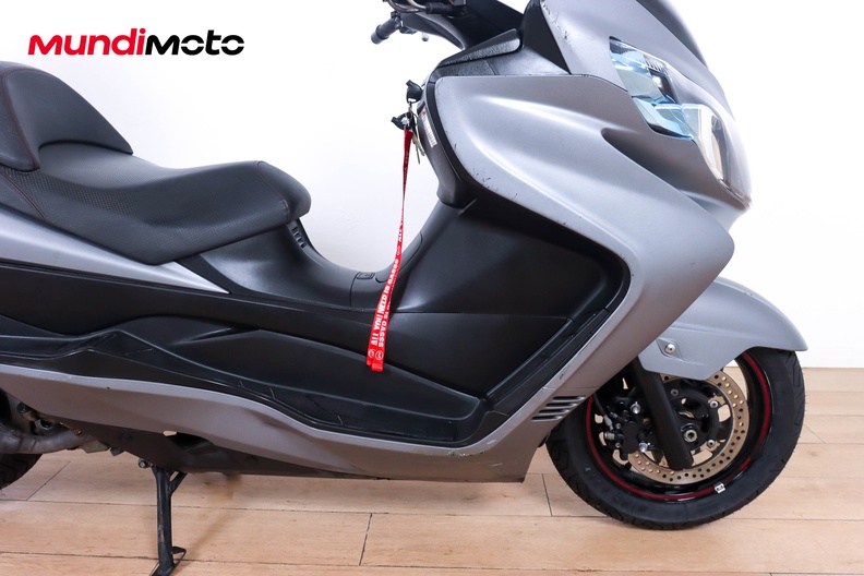 Motorbike image 13