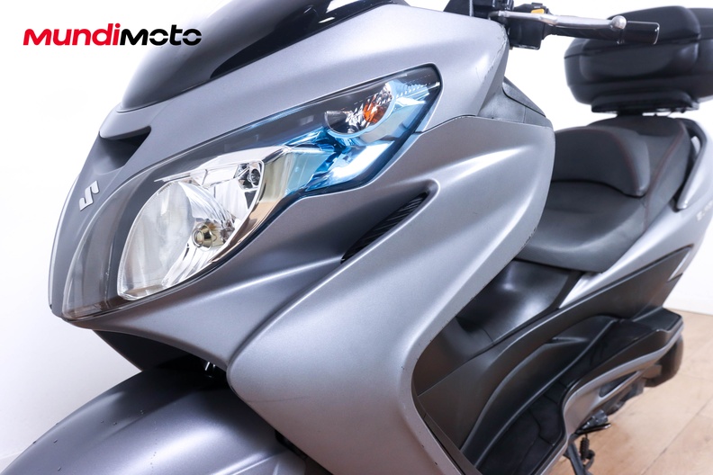 Motorbike image 8