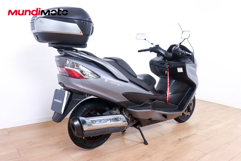 Motorbike image 2