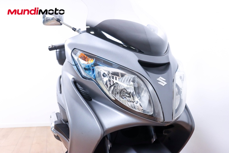 Motorbike image 4