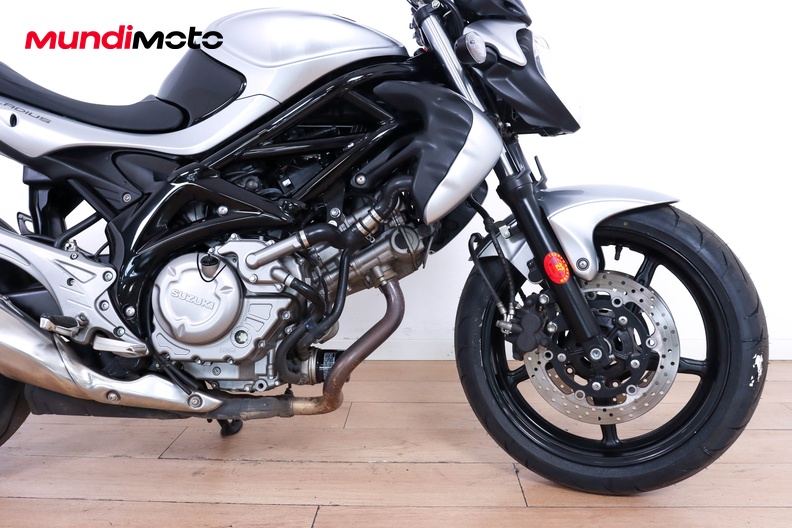 Motorbike image 13