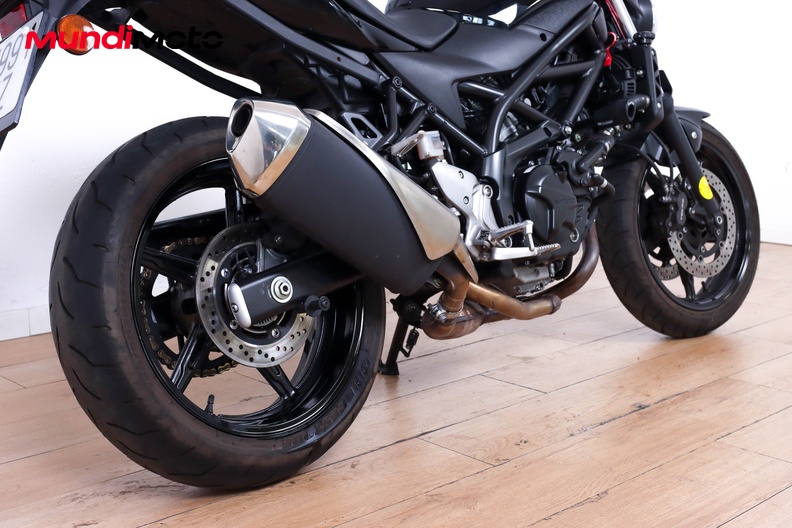 Motorbike image 3
