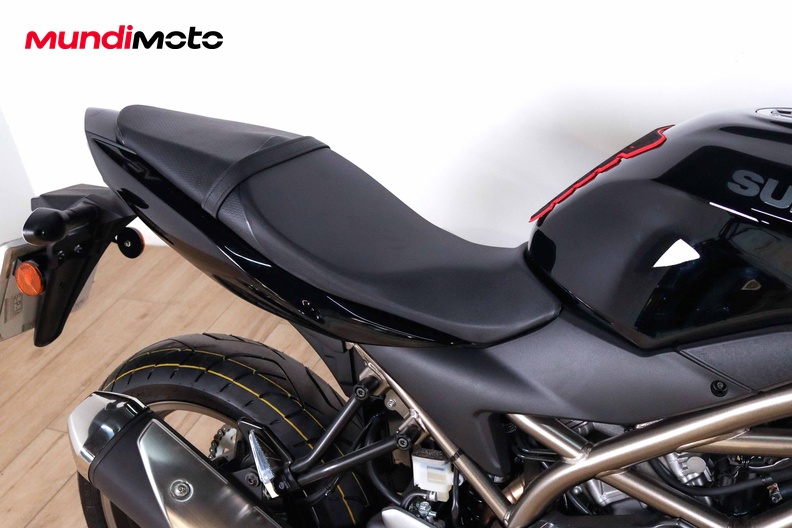 Motorbike image 13