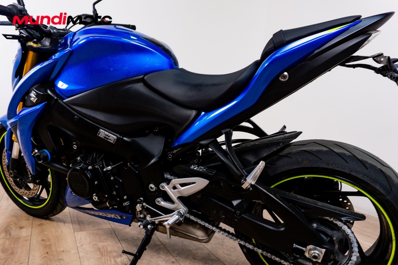 Motorbike image 8