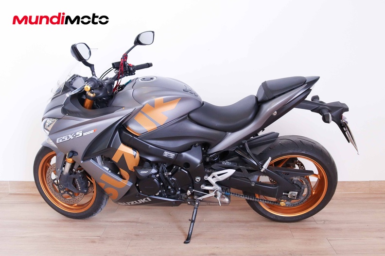 Motorbike image 5