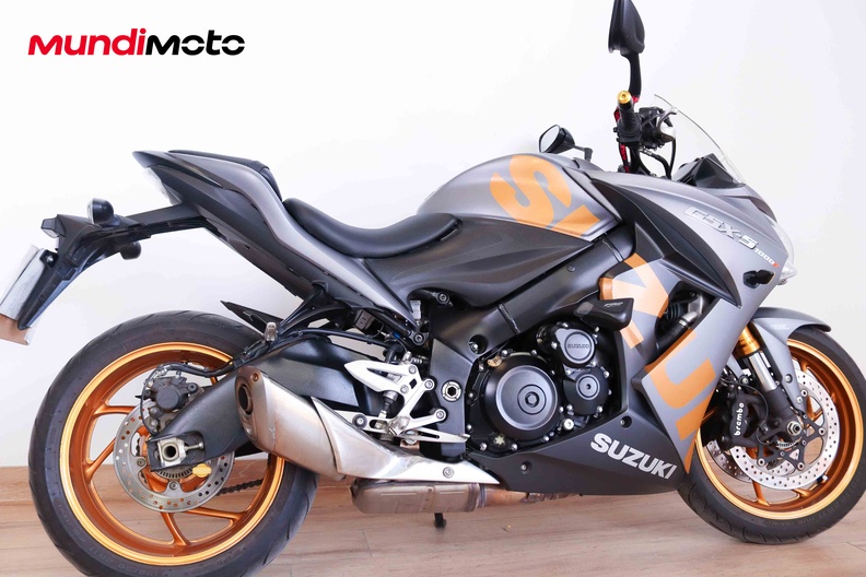 Motorbike image 3
