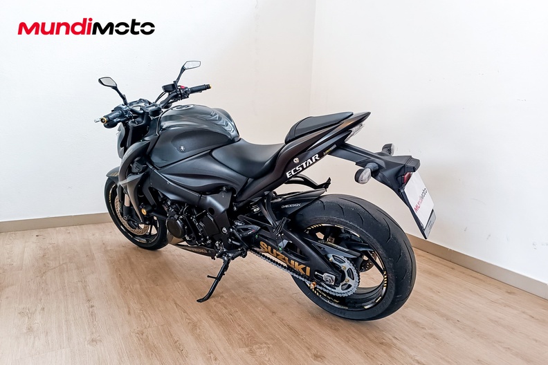 Motorbike image 7
