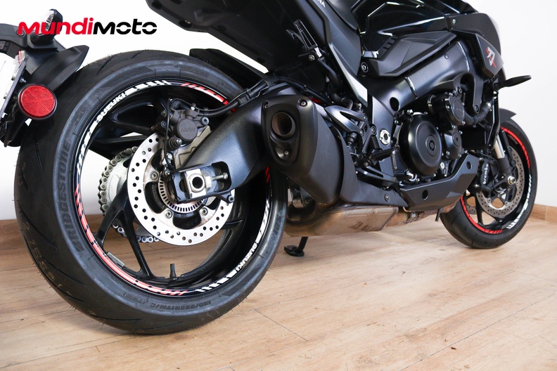 Motorbike image 3