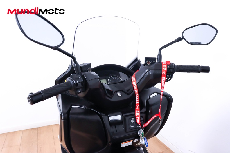 Motorbike image 10