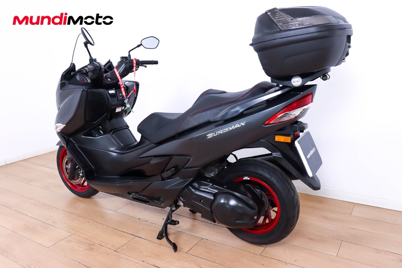 Motorbike image 6