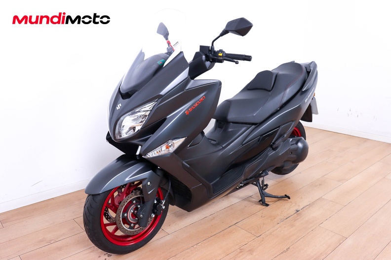 Motorbike image 7