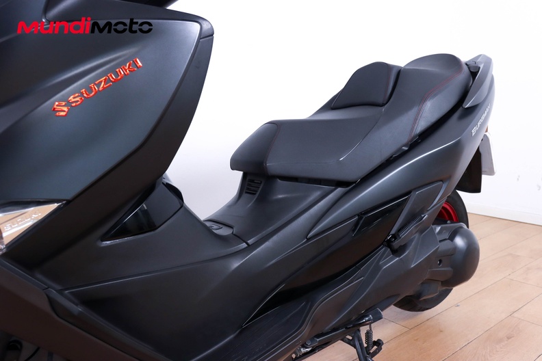 Motorbike image 8