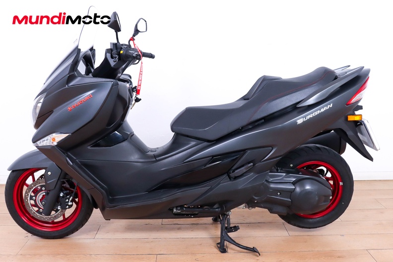 Motorbike image 5