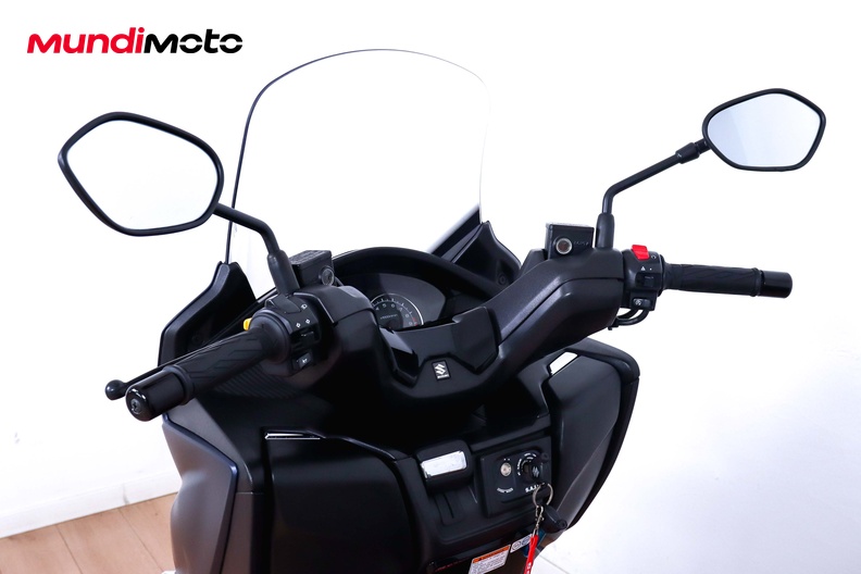 Motorbike image 10