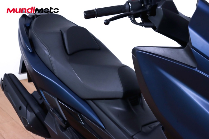 Motorbike image 13