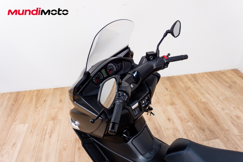 Motorbike image 10