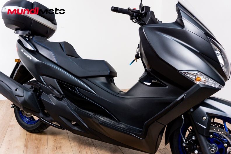 Motorbike image 4