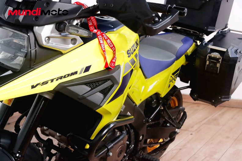 Motorbike image 8