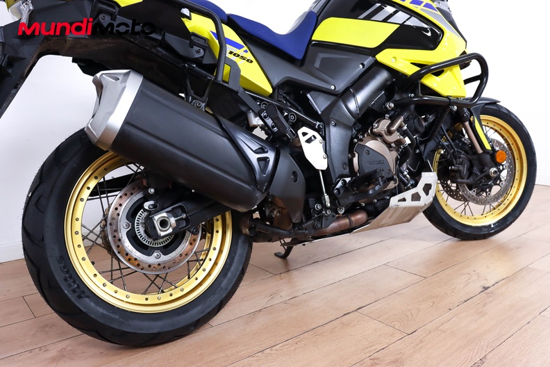 Motorbike image 3