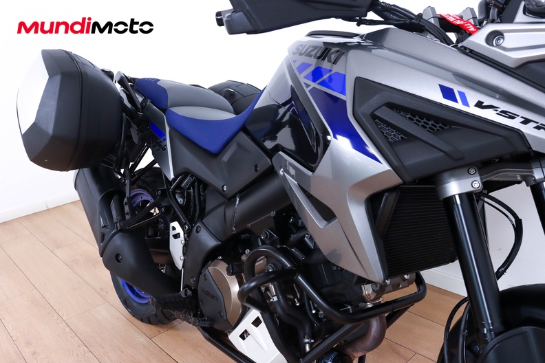 Motorbike image 13