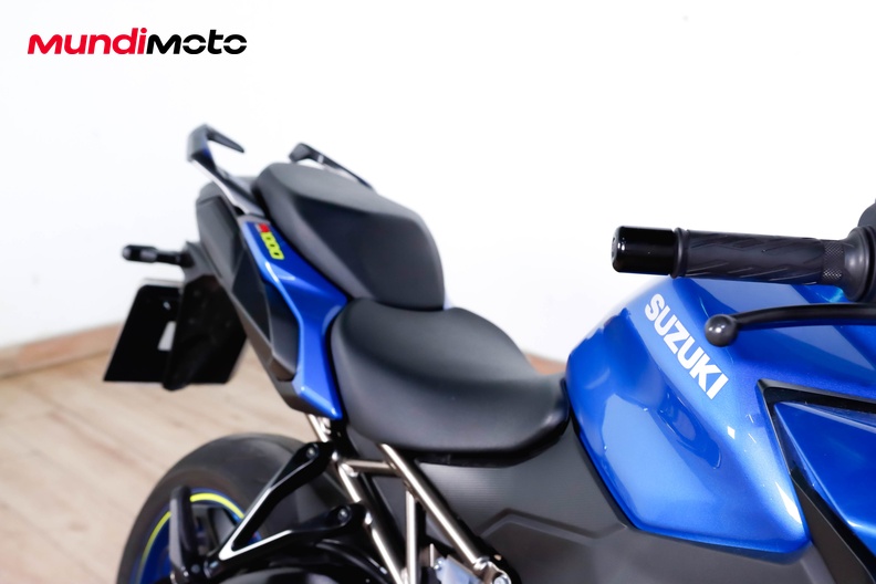Motorbike image 12